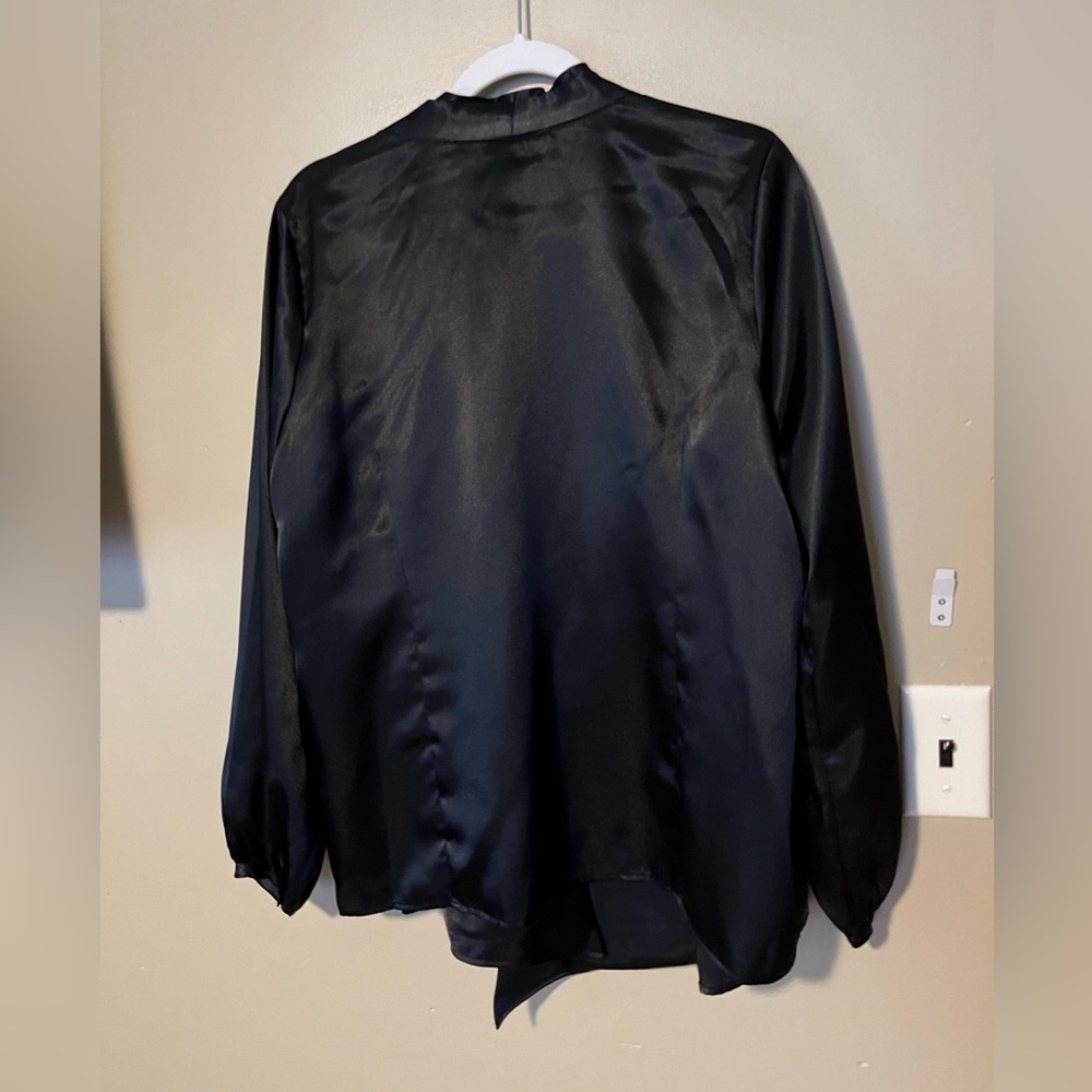 Calvin Klein Plus Size Satin Wrap Blouse NWT - Picture 3 of 7